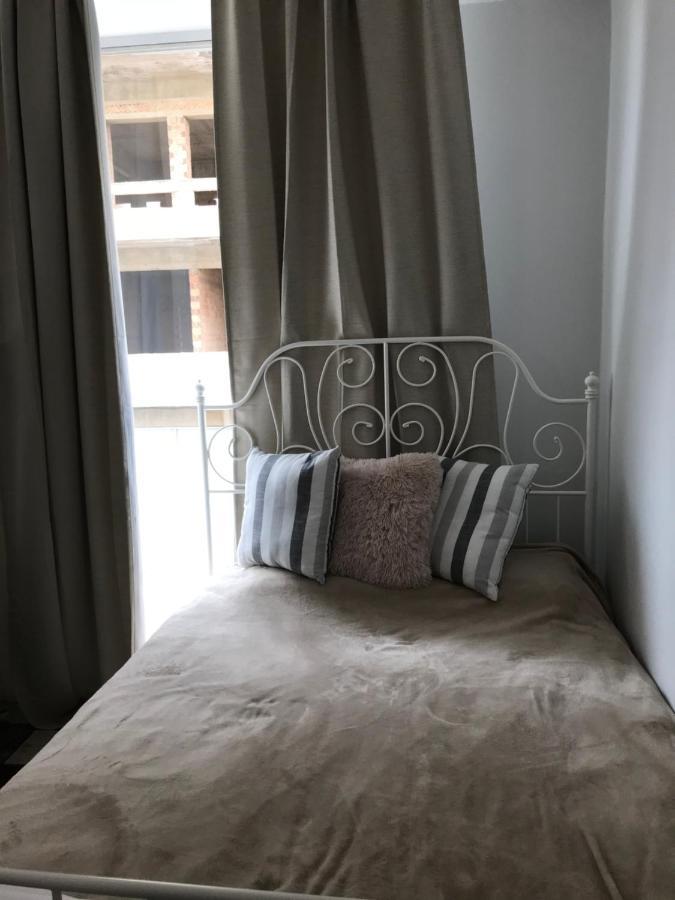 Pantheon Appartement Kalamáta Buitenkant foto