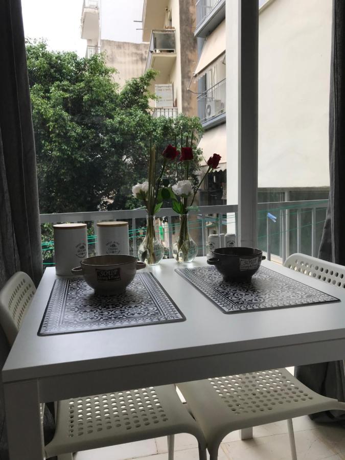 Pantheon Appartement Kalamáta Buitenkant foto